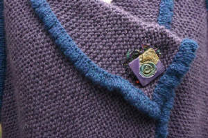bspurplebuttonshawlbutton.jpg